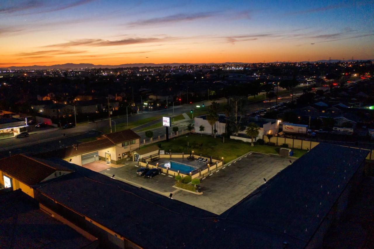 Sea Rock Inn - Los Angeles Гардина Екстериор снимка