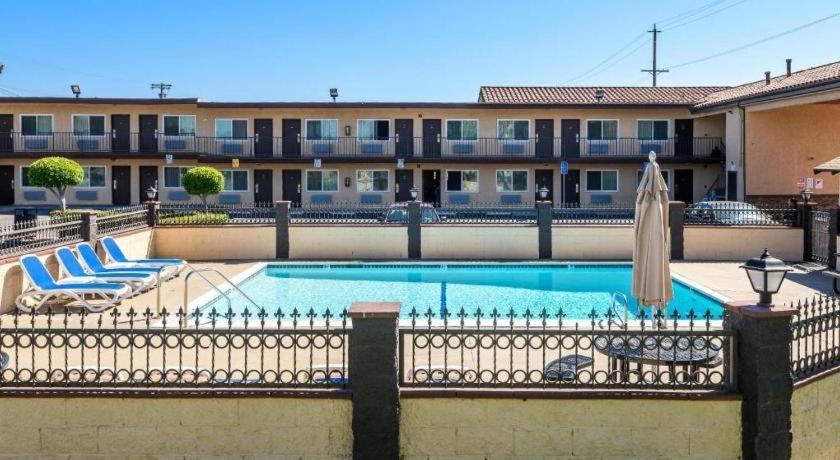 Sea Rock Inn - Los Angeles Гардина Екстериор снимка