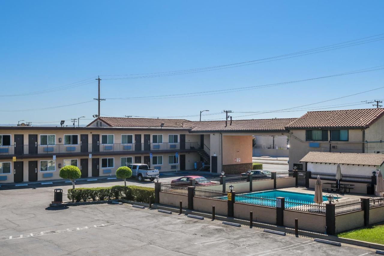 Sea Rock Inn - Los Angeles Гардина Екстериор снимка